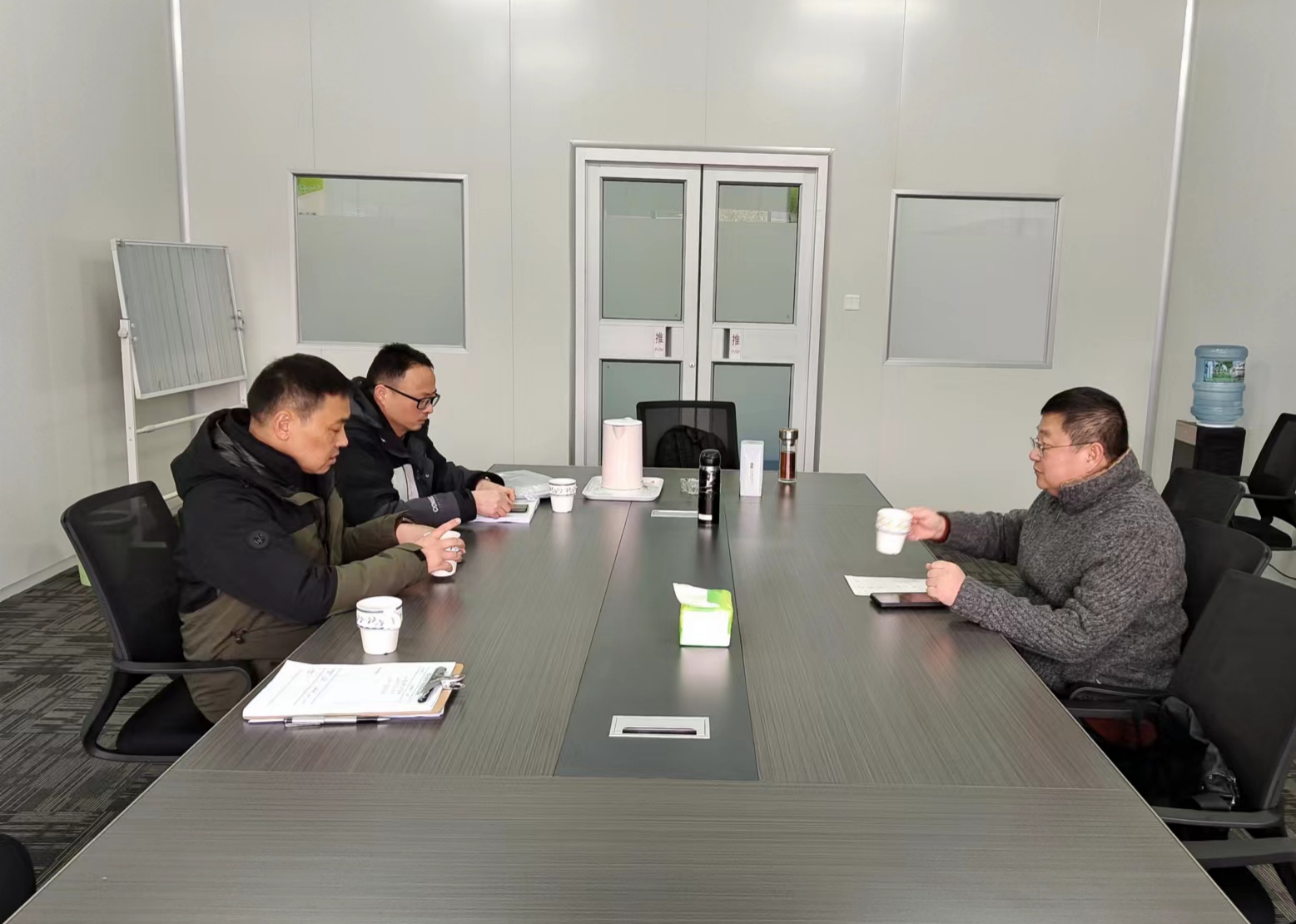 強(qiáng)化安全底線，筑牢安全防線